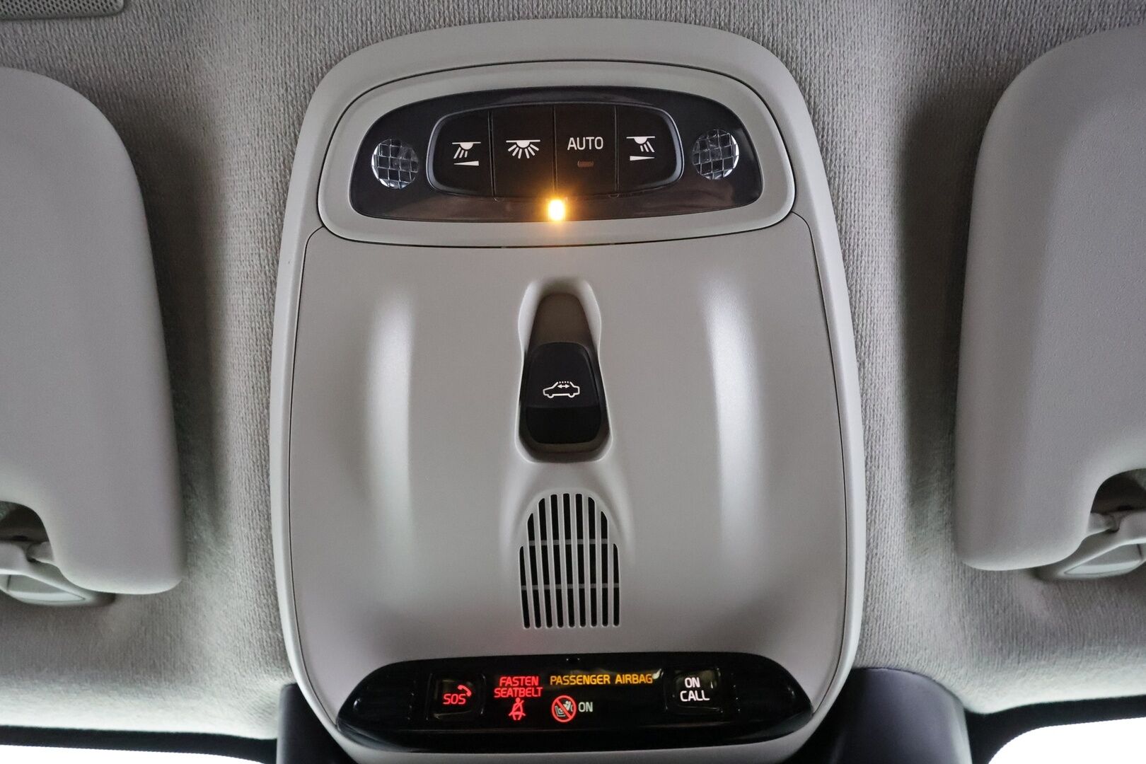 Volvo XC40 2022 T5 TwE Business Inscription aut * Full-LED / Webasto / ACC / Panorama / H&K / 360 / Sportpenkki Muistilla * - Akku kuntotarkastettu / 2x Latauskaapelit 