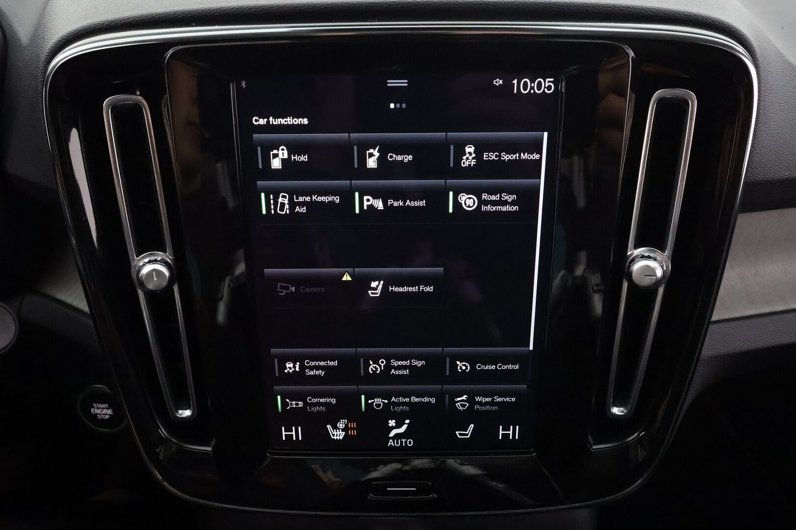 Volvo XC40 2022 T5 TwE Business Inscription aut * Full-LED / Webasto / ACC / Panorama / H&K / 360 / Sportpenkki Muistilla * - Akku kuntotarkastettu / 2x Latauskaapelit 