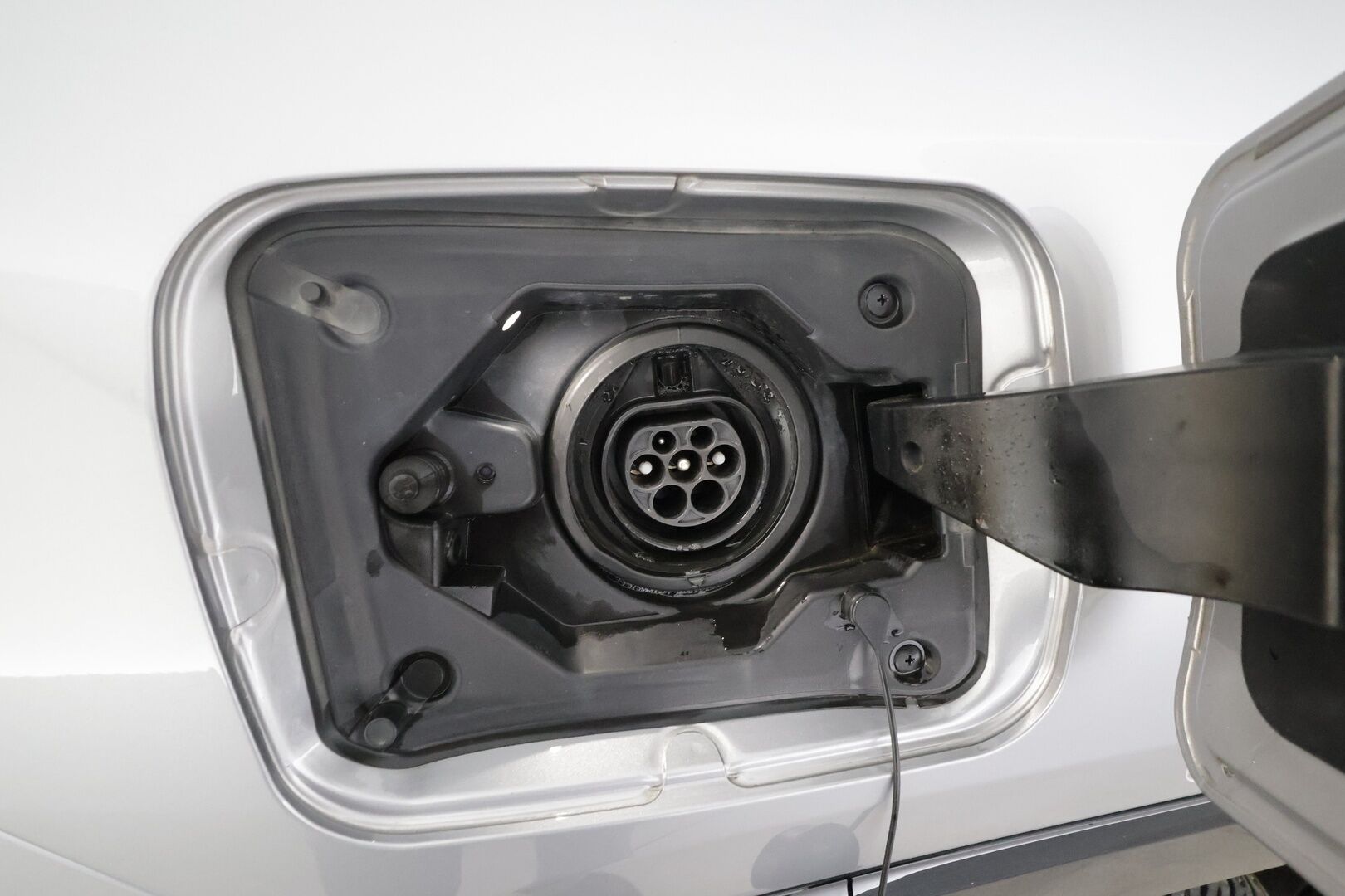 TOYOTA RAV4 PLUG-IN 2022 Hybrid 2,5 AWD-i Style * Adapt.Vakkari / Koukku / Peruutuskamera / LED / Sähköpenkki / KeyLess / Sähköluukku - Kahdet renkaat aluvanteilla - HULLUT AVAJAISHULINAT KORKOTARJOUS 3,29 %