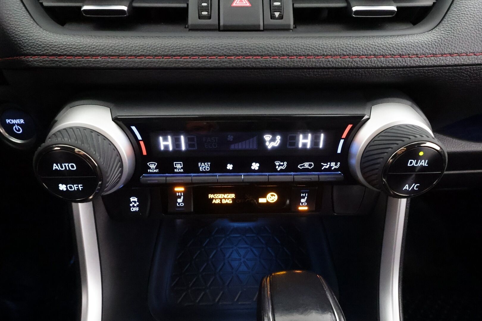 TOYOTA RAV4 PLUG-IN 2022 Hybrid 2,5 AWD-i Style * Adapt.Vakkari / Koukku / Peruutuskamera / LED / Sähköpenkki / KeyLess / Sähköluukku - Kahdet renkaat aluvanteilla - HULLUT AVAJAISHULINAT KORKOTARJOUS 3,29 %