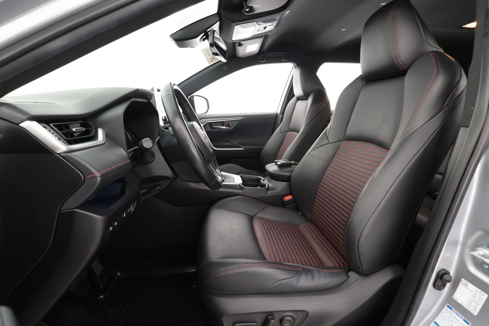 TOYOTA RAV4 PLUG-IN 2022 Hybrid 2,5 AWD-i Style * Adapt.Vakkari / Koukku / Peruutuskamera / LED / Sähköpenkki / KeyLess / Sähköluukku - Kahdet renkaat aluvanteilla - HULLUT AVAJAISHULINAT KORKOTARJOUS 3,29 %