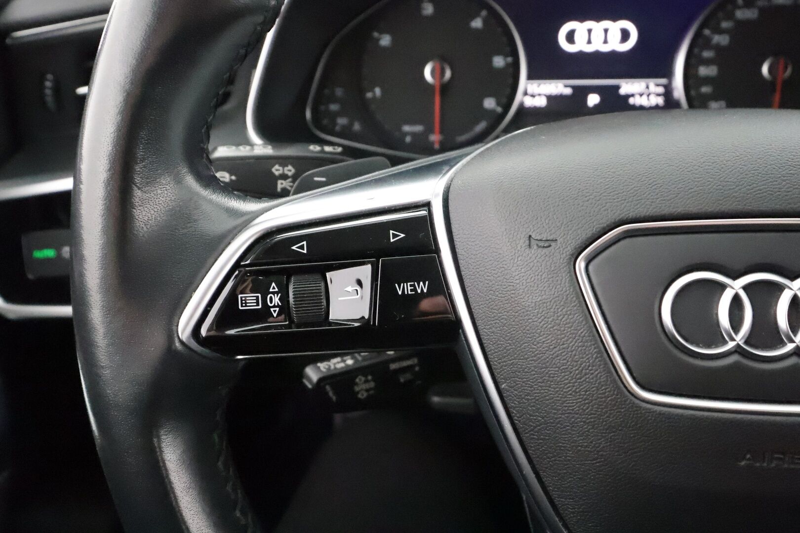AUDI A6 ALLROAD 2022 Business 40 TDI MHEV quattro S tronic * ALV / Webasto / Koukku / ACC / LED / P.Kamera / Sportpenkit / Navi / Kaistavahti * - Kahdet Nokia renkaat aluvanteilla / Merkkihuollot