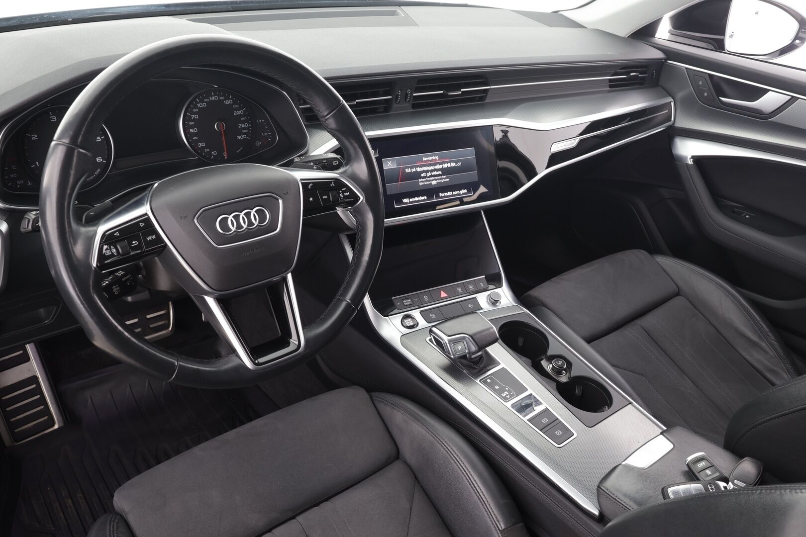 AUDI A6 ALLROAD 2022 Business 40 TDI MHEV quattro S tronic * ALV / Webasto / Koukku / ACC / LED / P.Kamera / Sportpenkit / Navi / Kaistavahti * - Kahdet Nokia renkaat aluvanteilla / Merkkihuollot