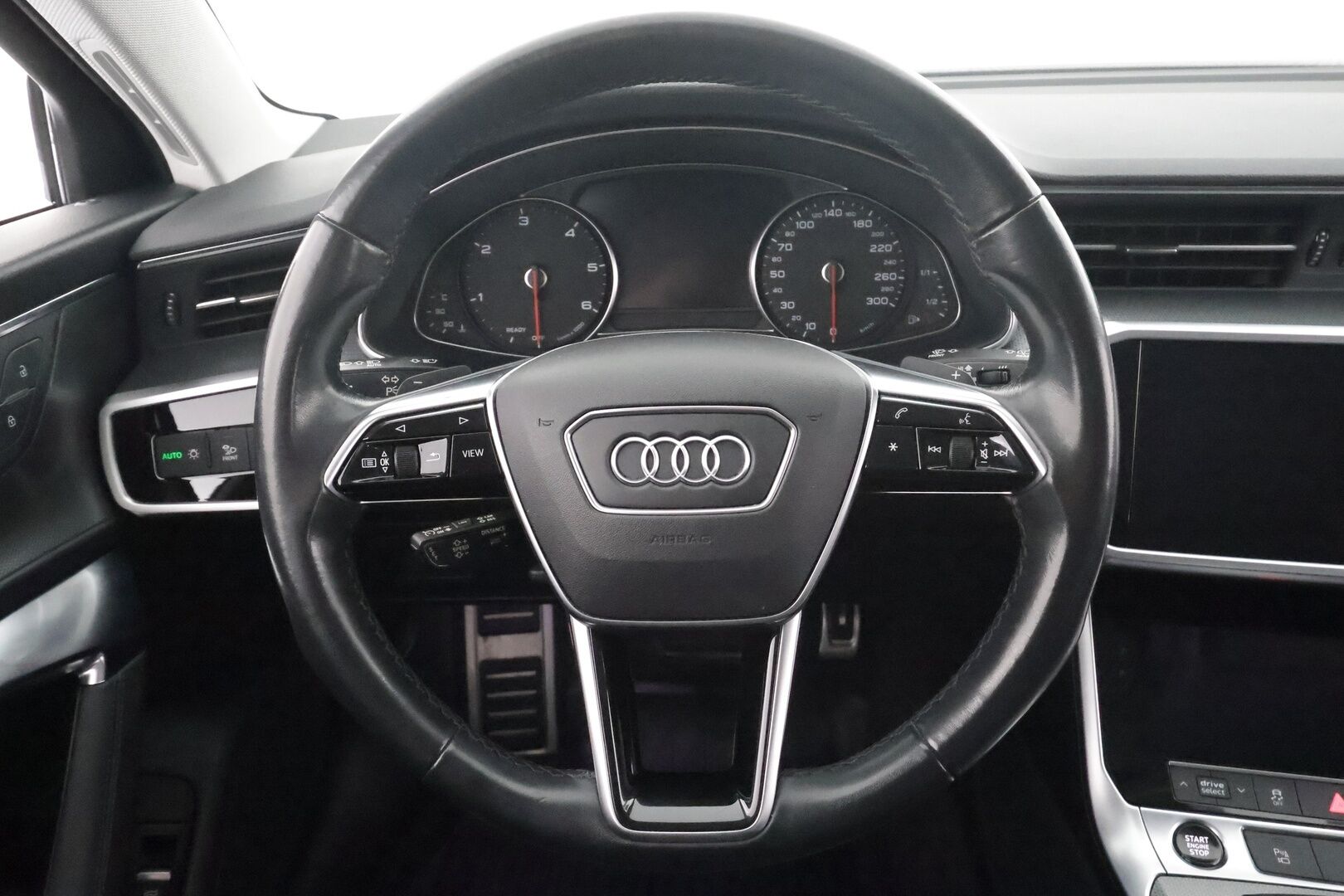 AUDI A6 ALLROAD 2022 Business 40 TDI MHEV quattro S tronic * Webasto / Koukku / ACC / LED / P.Kamera / Sportpenkit / Navi / Kaistavahti * - Kahdet renkaat aluvanteilla / Merkkihuollot