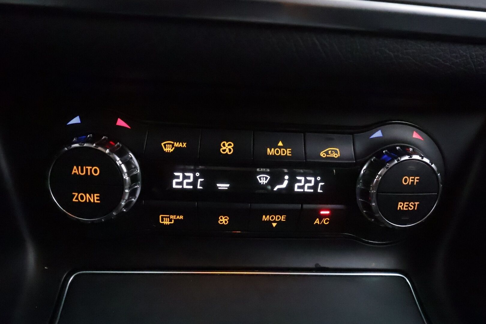 MERCEDES-BENZ CLA 45 AMG 2017 4MATIC Shooting Brake * P.kamera / LED / Sporttipenkit / Facelift / Apple&Android / Vakkari * - Kahdet renkaat aluvanteilla