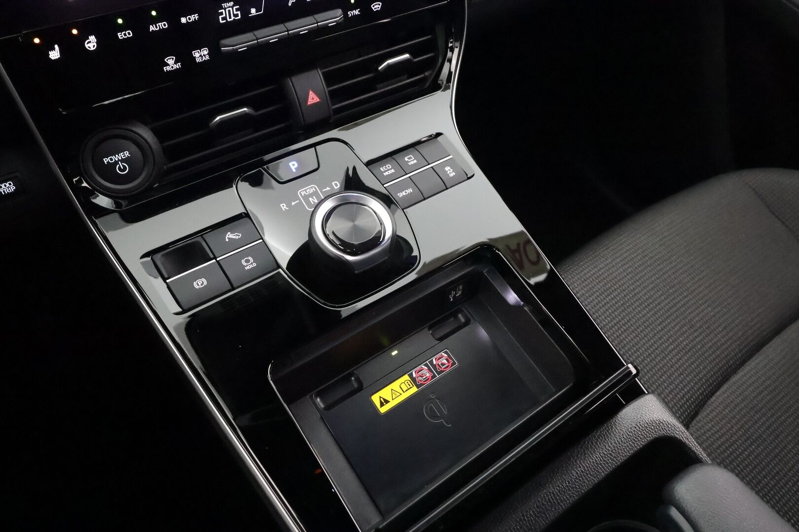 TOYOTA BZ4X 2025 FWD Team Deutschland * ACC / ILP / P.kamera / LED / Navi / Sähköpenkki / Keyless / Puolinahat *