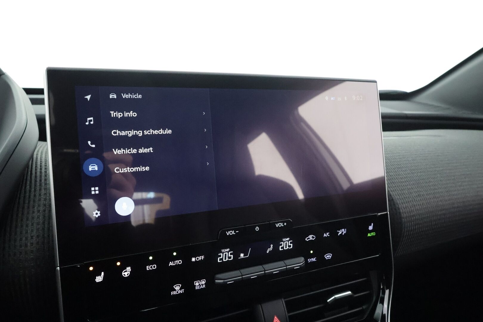 TOYOTA BZ4X 2025 FWD Team Deutschland * ACC / ILP / P.kamera / LED / Navi / Sähköpenkki / Keyless / Puolinahat *