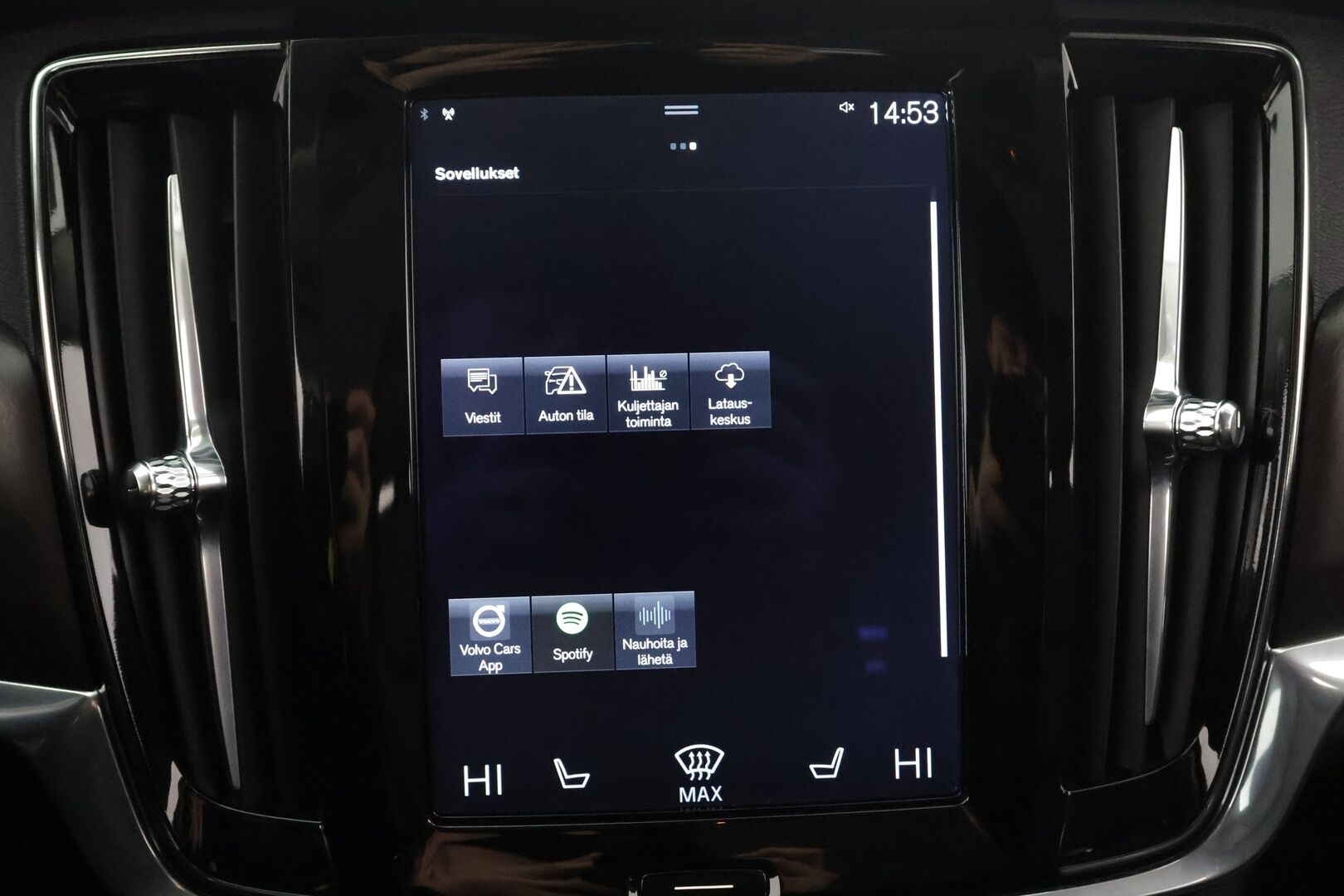 Volvo V90 Cross Country 2018 D4 AWD Business Pro aut * Webasto / Vetokoukku / Adapt.Vakkari / LED / Peruutuskamera / Sporttipenkki Muistilla / Keyless - Vähän ajettu / Upea / Juuri tullut Tampereelle! - HULLUT AVAJAISHULINAT KORKOTARJOUS 3,29 %