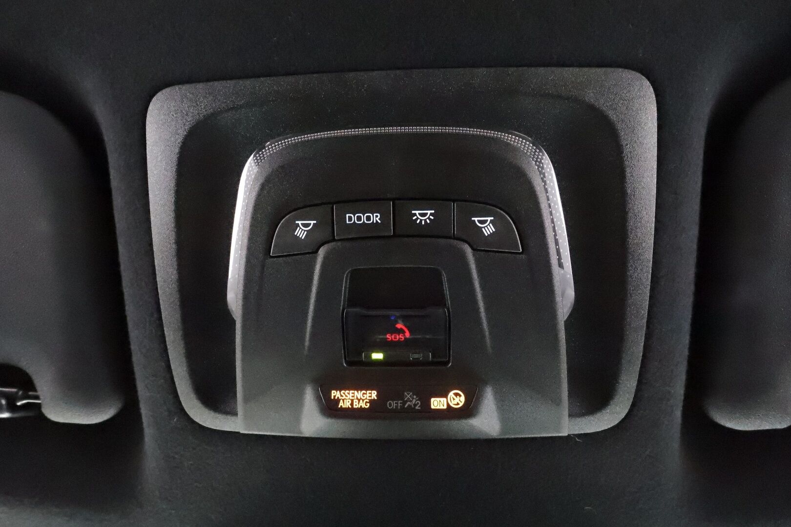 TOYOTA COROLLA CROSS 2024 2.0 Hybrid AWD-i Style - ALV | ACC | BLIS | Kaistavahti | KeyLess | Apple Carplay Navi | P.kamera | LED | 2x Renkaat 