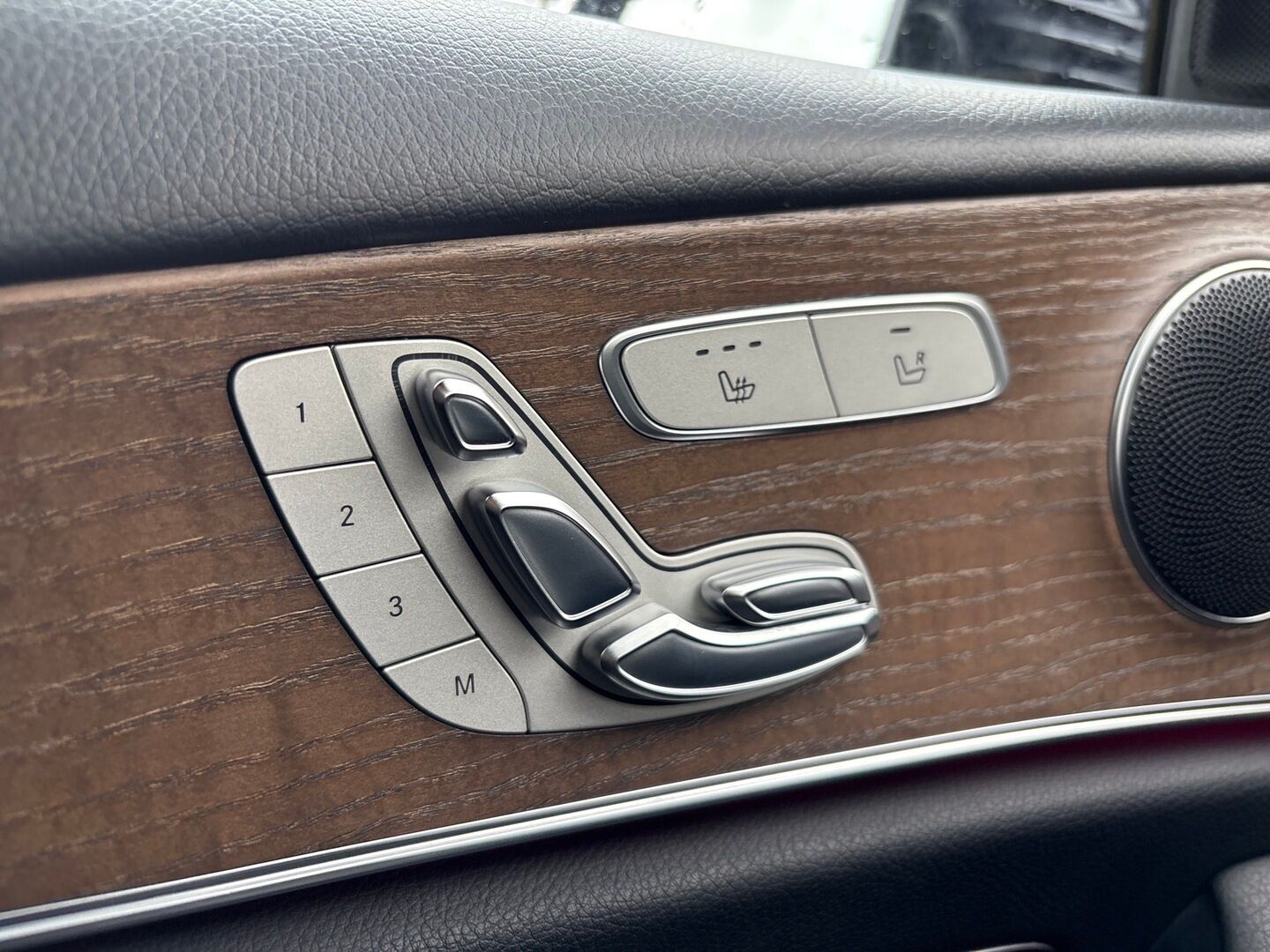 MERCEDES-BENZ E 2018 350 d 4Matic All-Terrain / Distronic / Webasto / Widescreen / 360 Kamera / Muistipenkit / Täysnahat / Vetokoukku