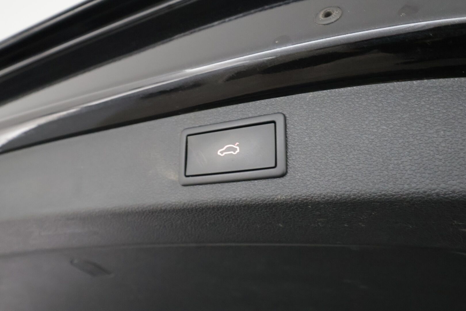 SKODA KODIAQ 2022 2,0 TSI 4x4 SportLine DSG * ACC / Webasto / Koukku / Matrix-LED / Muistipenkki / P.Kamera / 7-Paik / Apple&android * - *2x renkaat&vanteet* - HULLUT AVAJAISHULINAT KORKOTARJOUS 3,29 %