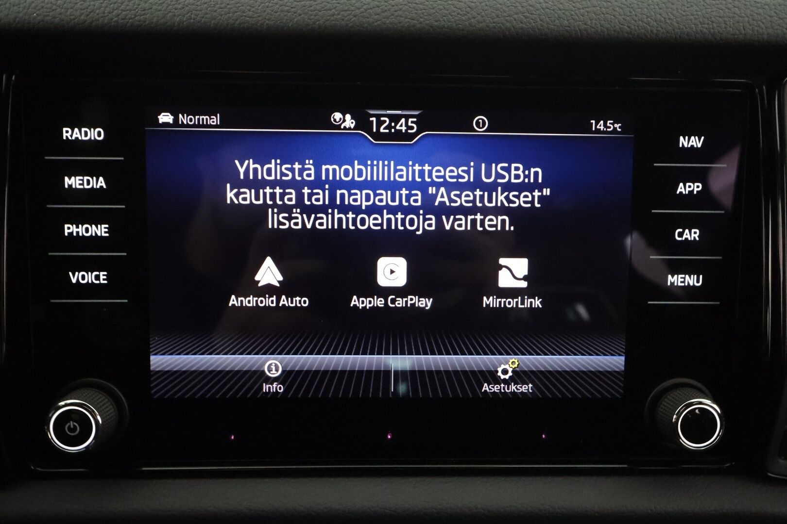 SKODA KODIAQ 2022 2,0 TSI 4x4 SportLine DSG * ACC / Webasto / Koukku / Matrix-LED / Muistipenkki / P.Kamera / 7-Paik / Apple&android * - *2x renkaat&vanteet* - HULLUT AVAJAISHULINAT KORKOTARJOUS 3,29 %