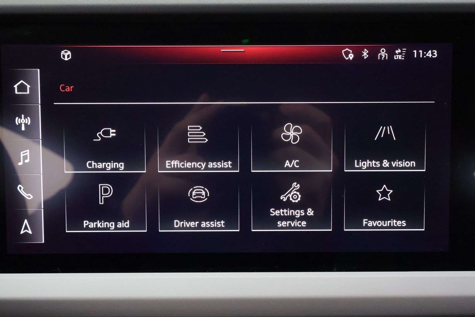 AUDI Q4 E-TRON 2023 50 E-Tron Quattro * ACC / P.kamera / ILP / Koukku / Sporttipenkit / LED / Sähköluukku / Digimittaristo * - Akku kuntotarkastettu