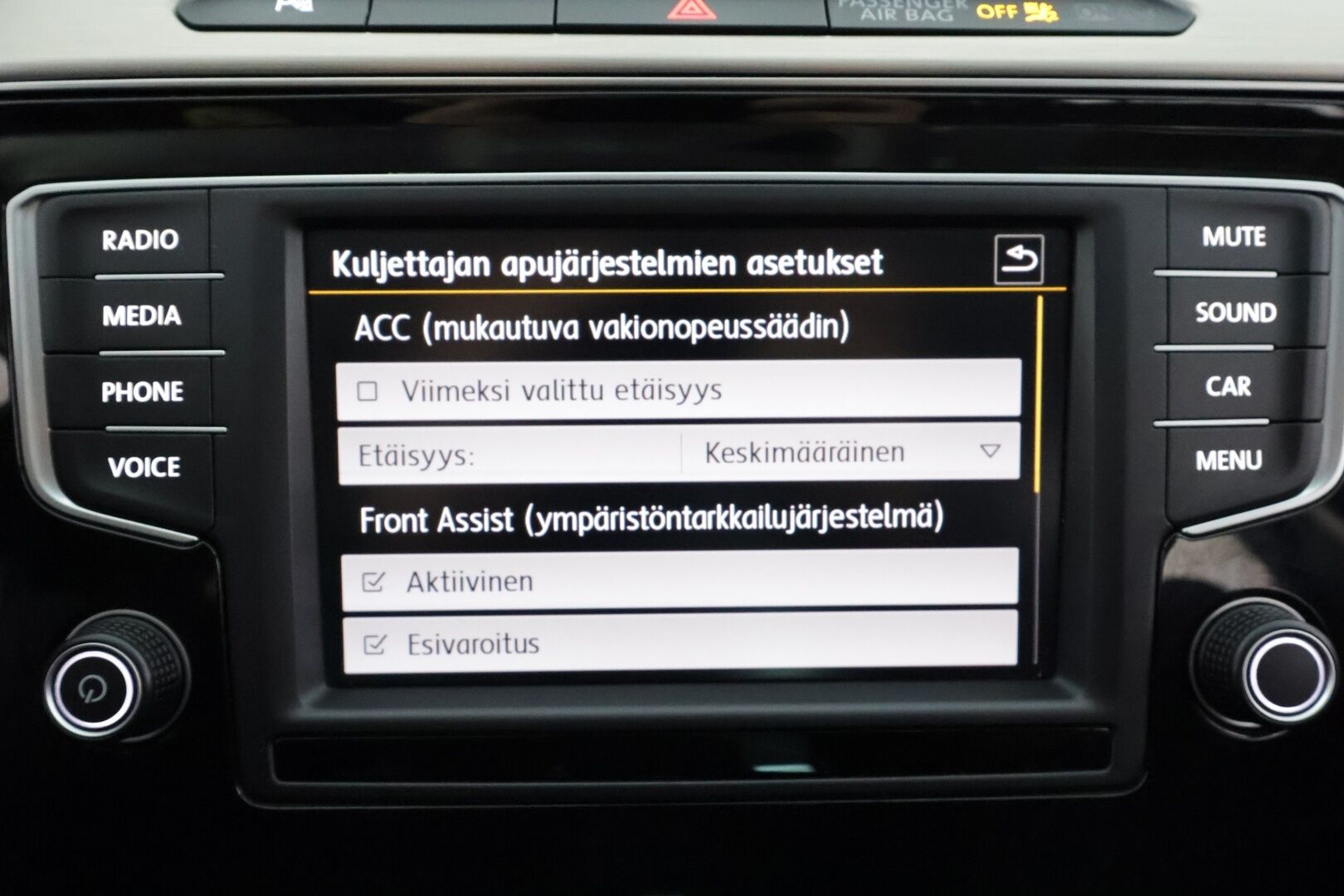 VOLKSWAGEN PASSAT 2016 2,0TDI 190hv 4Motion Highline * ACC / Webasto / Koukku / LED / Ergocomfort istuin / P.Kamera * - Kahdet Renkaat - HULLUT AVAJAISHULINAT KORKOTARJOUS 3,29 %