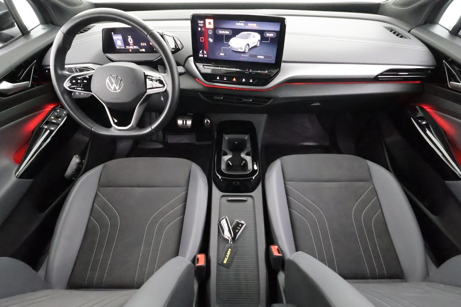 VOLKSWAGEN ID.5 2023 Pro Performance 150 kW * Koukku / ILP / ACC / Matrix-LED / P.Kamera / Navi / Kaistavahti * - Merkkihuollot