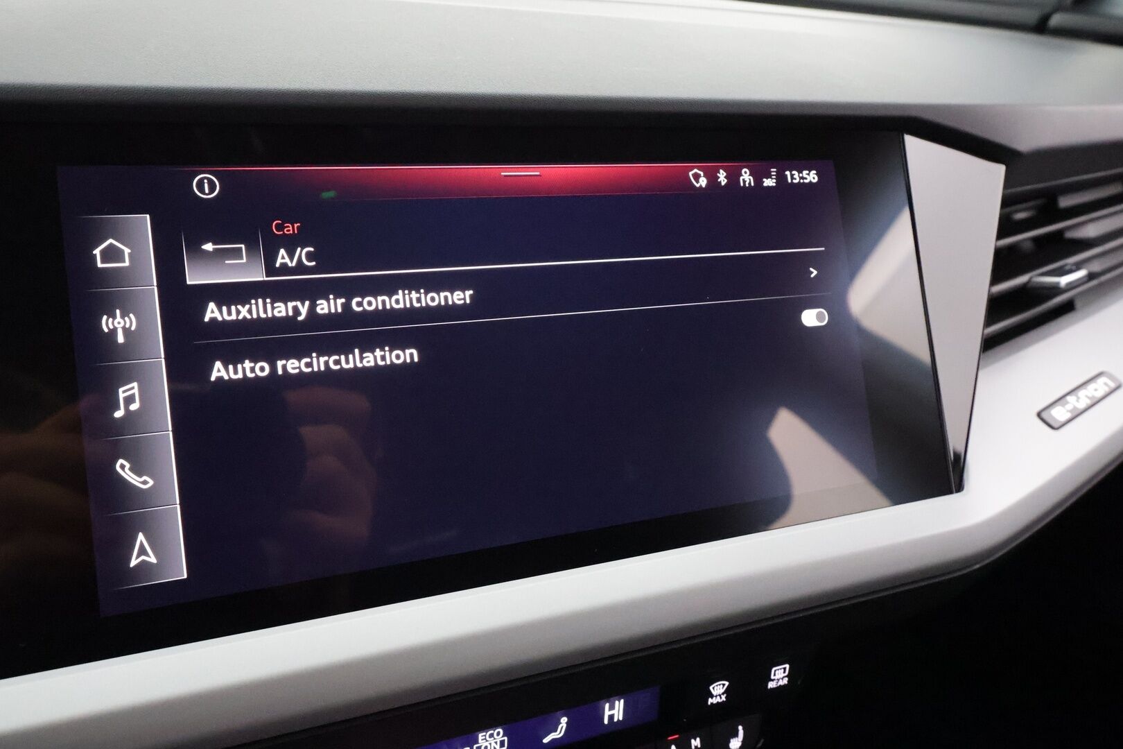 VOLKSWAGEN ID.5 2023 Pro Performance 150 kW * Koukku / ILP / ACC / Matrix-LED / P.Kamera / Navi / Kaistavahti * - Merkkihuollot