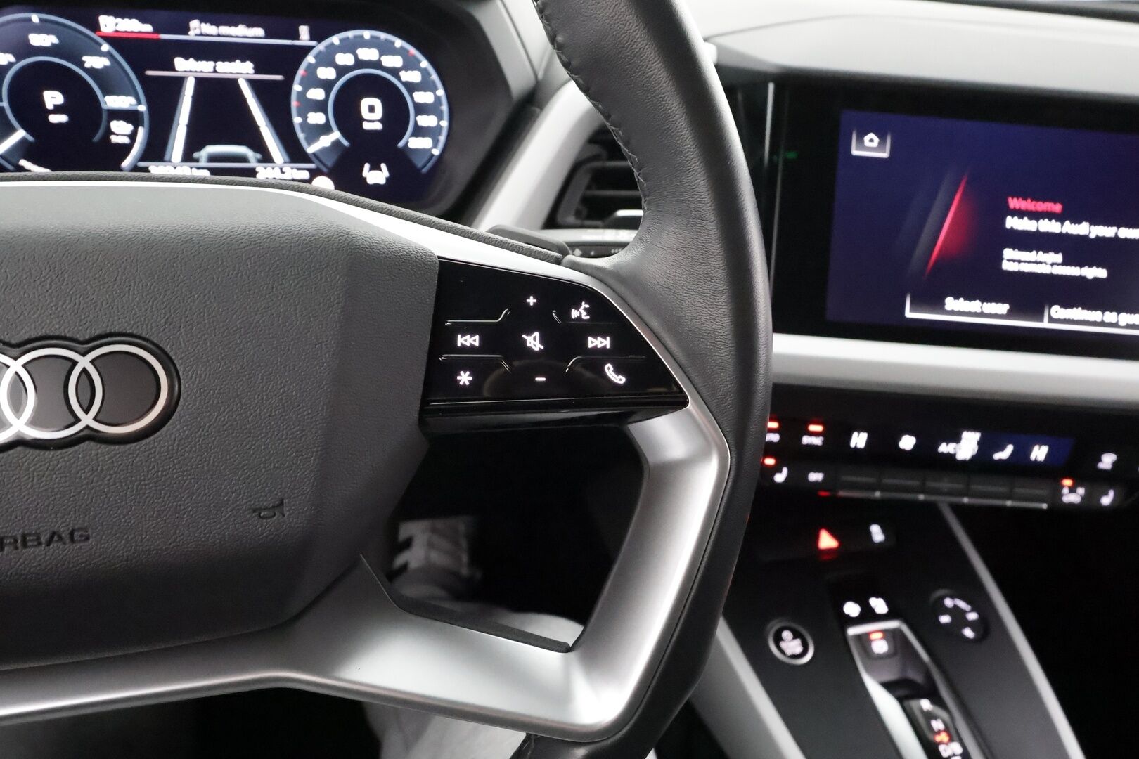 VOLKSWAGEN ID.5 2023 Pro Performance 150 kW * Koukku / ILP / ACC / Matrix-LED / P.Kamera / Navi / Kaistavahti * - Merkkihuollot