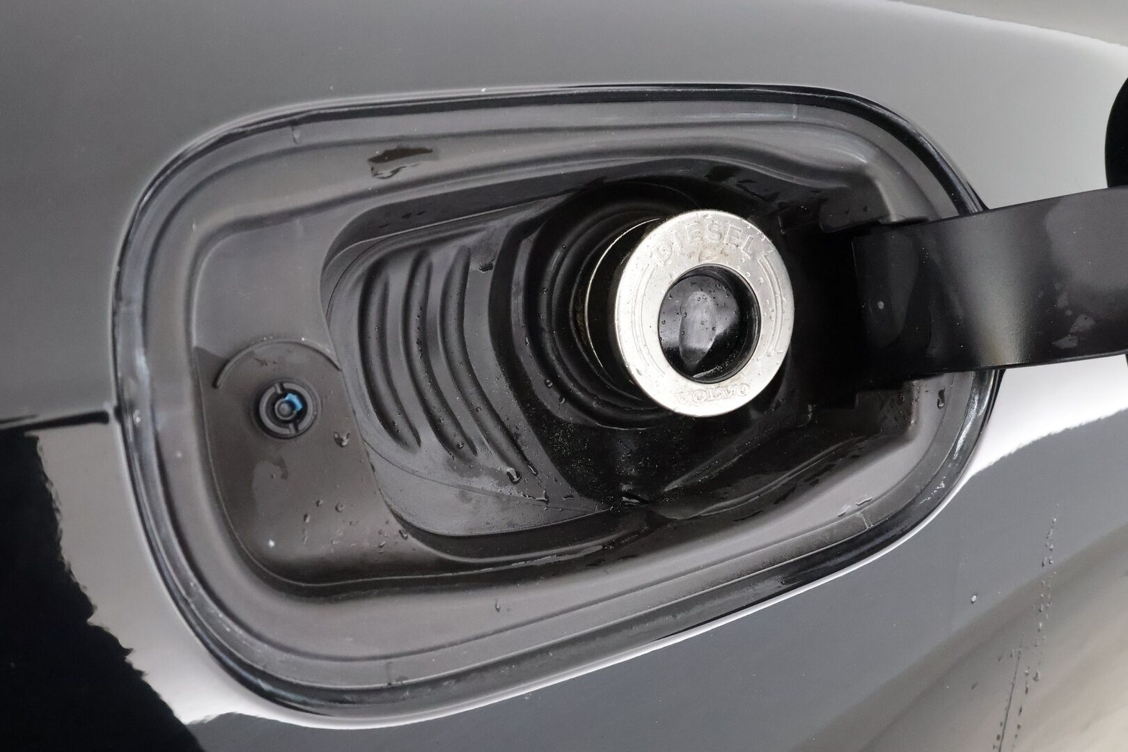 Volvo S90 2017 D5 AWD Business aut * Webasto / Koukku / ACC / HUD / Full-LED / P.kamera / Navi / Puolinahkasisusta / Keyless * - Ei AdBlue