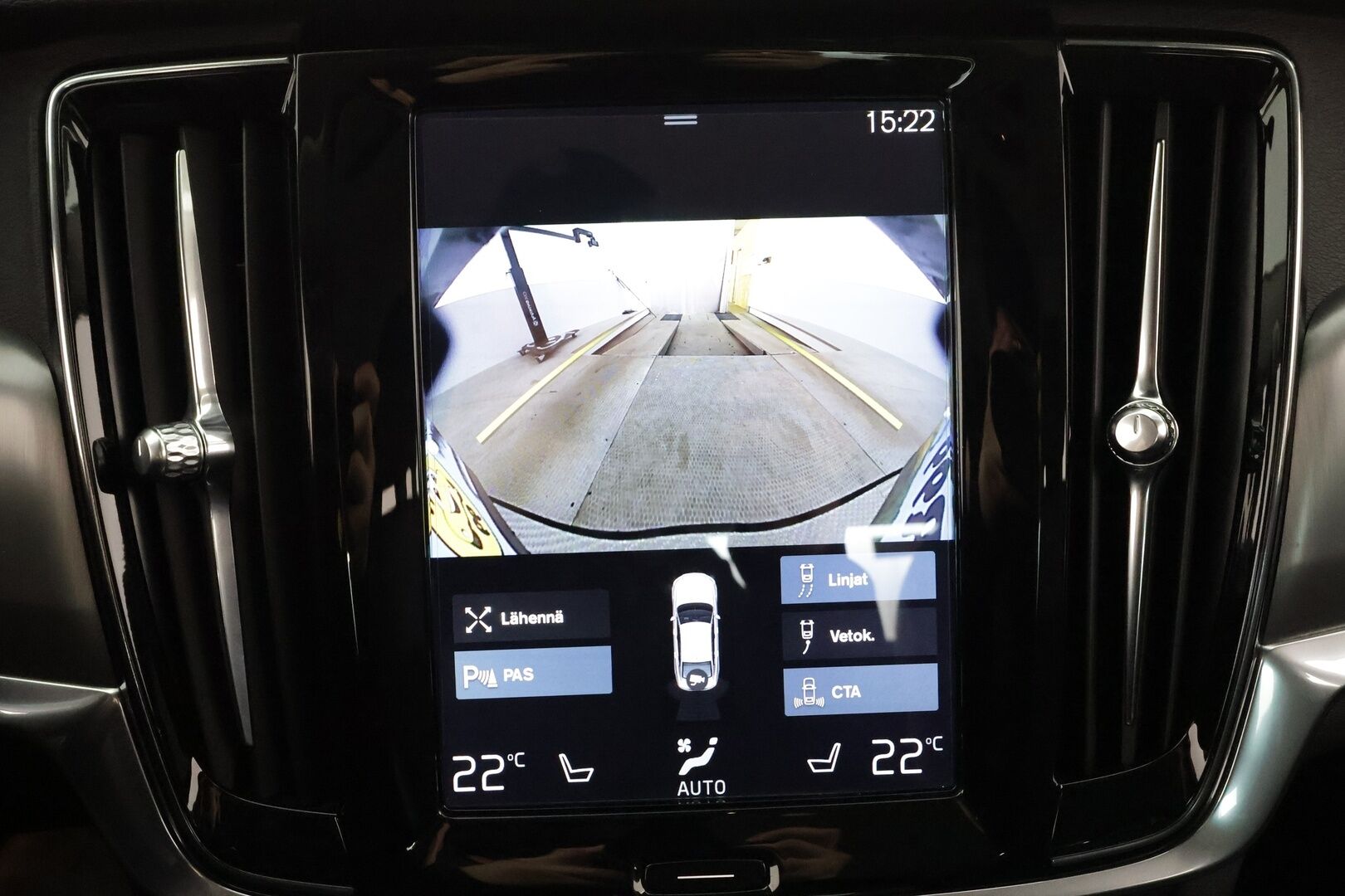 Volvo S90 2017 D5 AWD Business aut * Webasto / Koukku / ACC / HUD / Full-LED / P.kamera / Navi / Puolinahkasisusta / Keyless * - Ei AdBlue