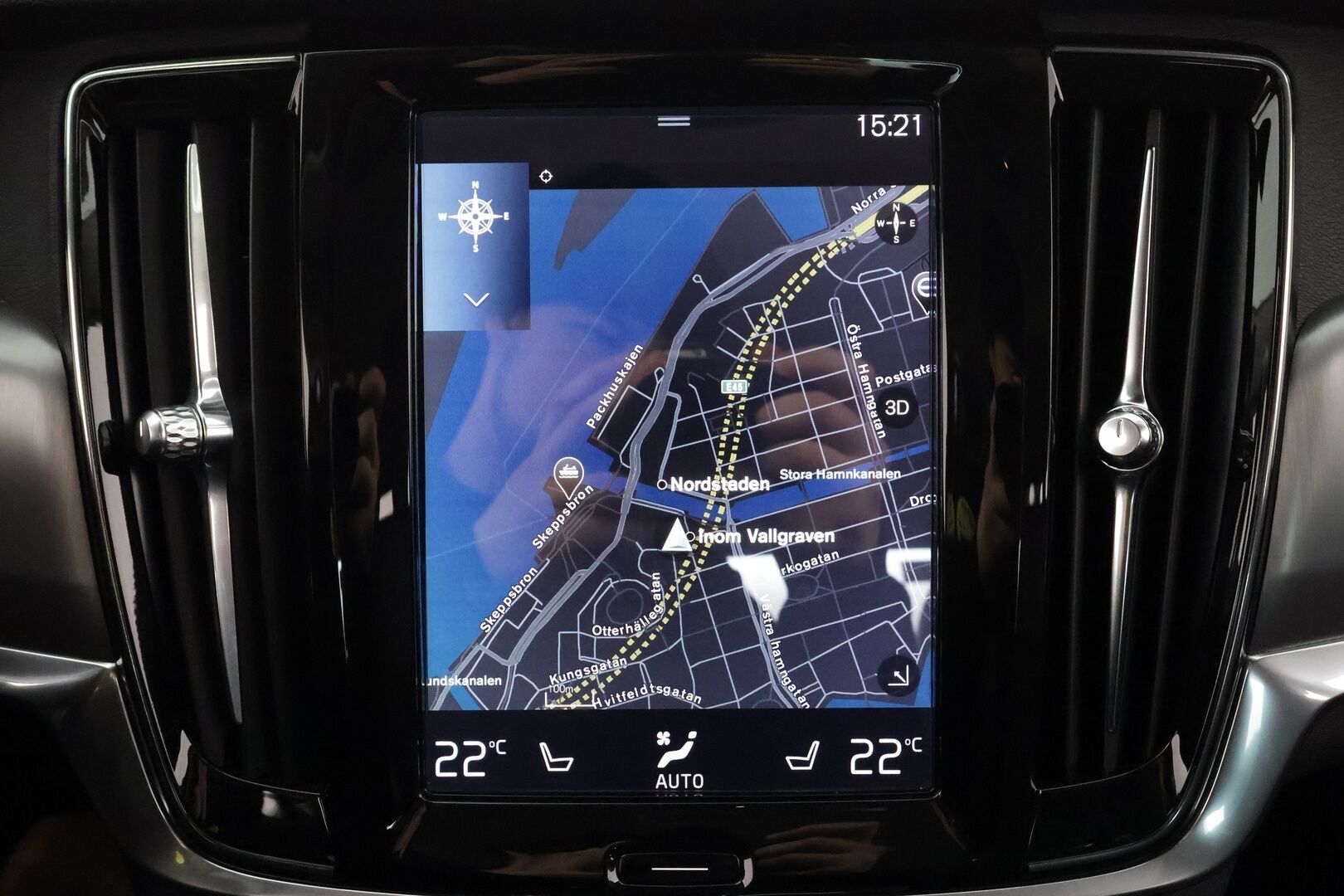 Volvo S90 2017 D5 AWD Business aut * Webasto / Koukku / ACC / HUD / Full-LED / P.kamera / Navi / Puolinahkasisusta / Keyless * - Ei AdBlue