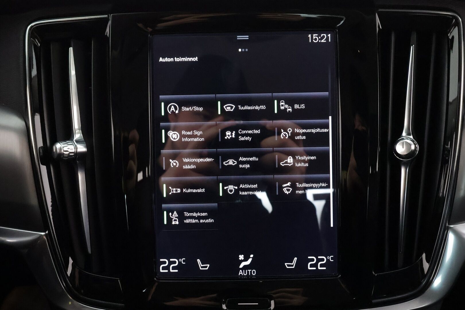 Volvo S90 2017 D5 AWD Business aut * Webasto / Koukku / ACC / HUD / Full-LED / P.kamera / Navi / Puolinahkasisusta / Keyless * - Ei AdBlue