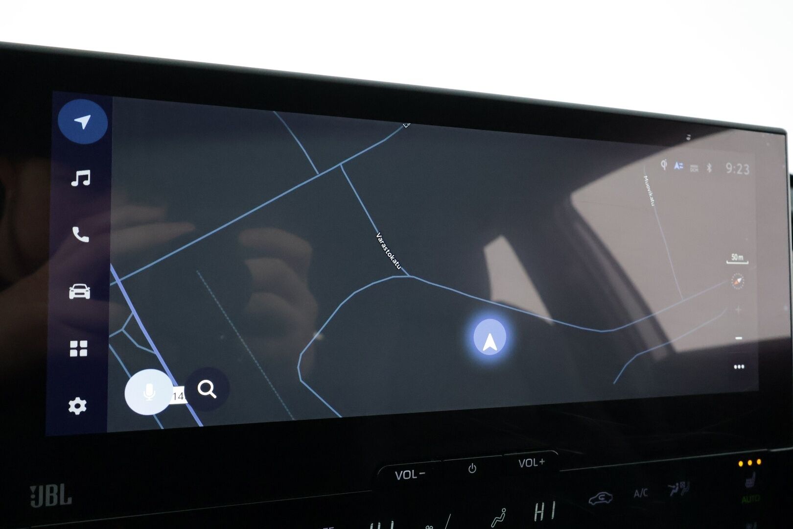 TOYOTA BZ4X 2023 71,4kWh AWD Style * ACC / 360° / JBL / Ilmastoidut nahat / Navi / LED / Keyless / Muistipenkki / Sähköluukku * - Akku kuntotarkastettu SoH 96,8% / Kahdet renkaat aluvanteilla