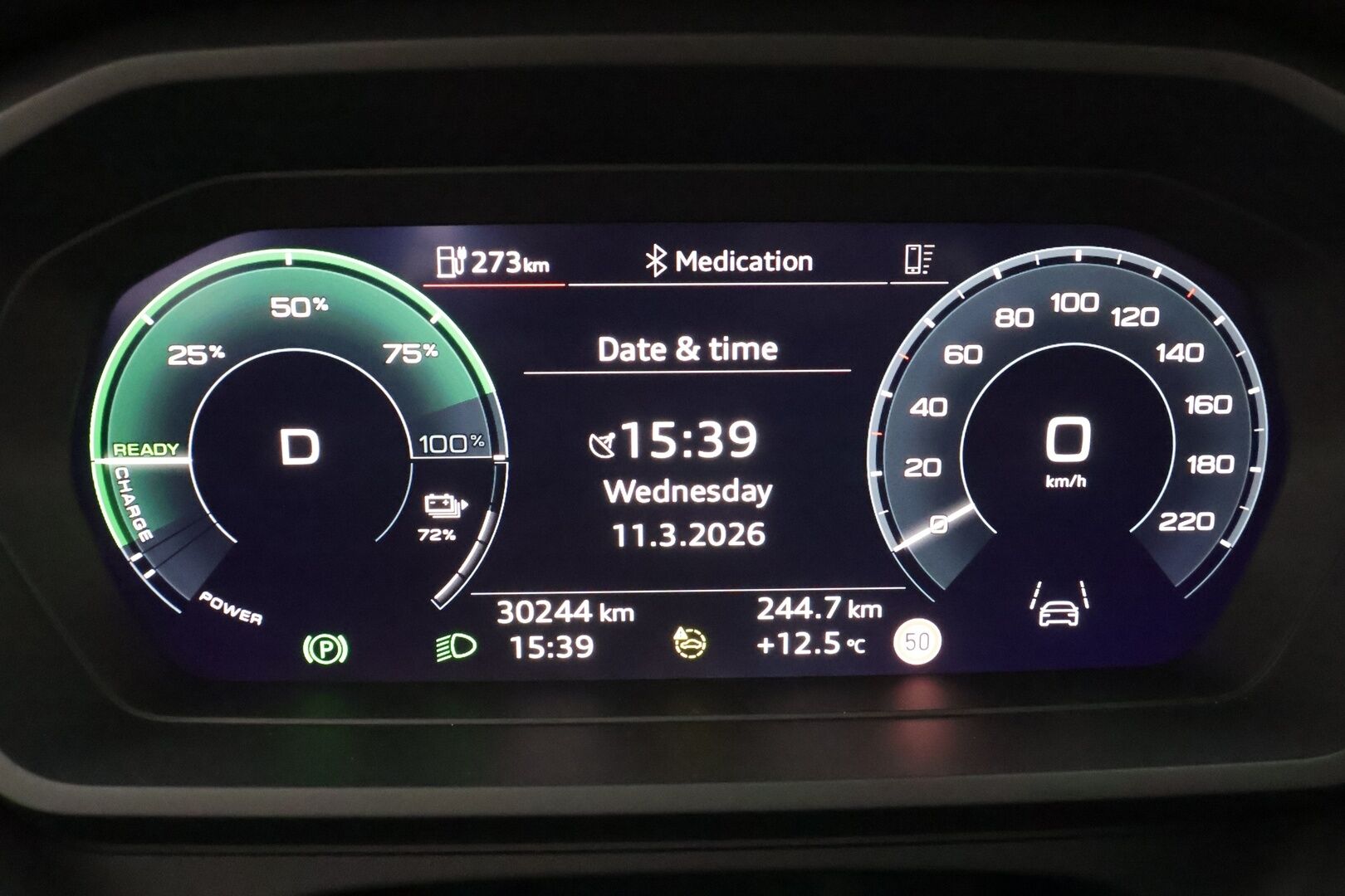 AUDI Q4 E-TRON 2023 45 Proline Quattro * ACC / LED / ILP / Koukku / P.Kamera / Apple&Android *