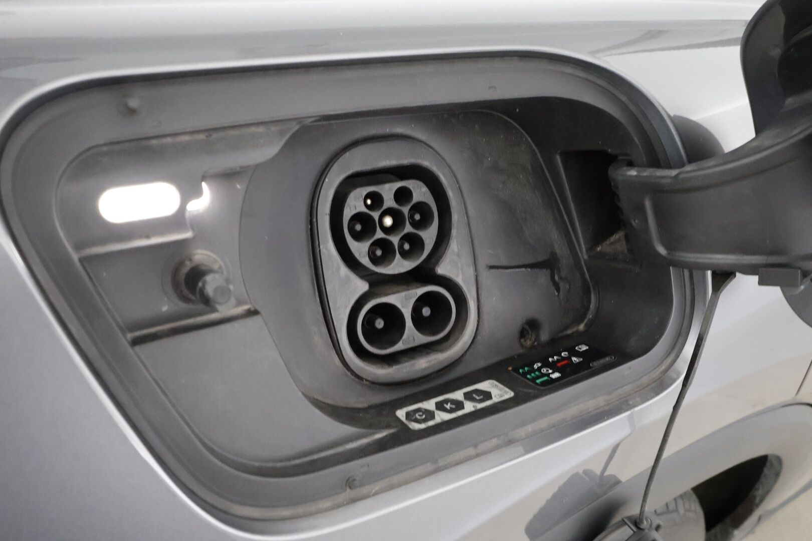 AUDI Q4 E-TRON 2023 45 Proline Quattro * ACC / LED / ILP / Koukku / P.Kamera / Apple&Android *