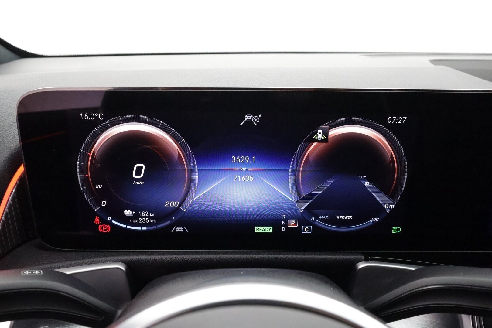 MERCEDES-BENZ EQB 2023 66,5kWh 350 4Matic Avantgarde * Distronic+ / High Performance LED / Lisälämmitin / Nahat / P.kamera * - Akku kuntotarkastettu / Kahdet Renkaat / 2x Lataus