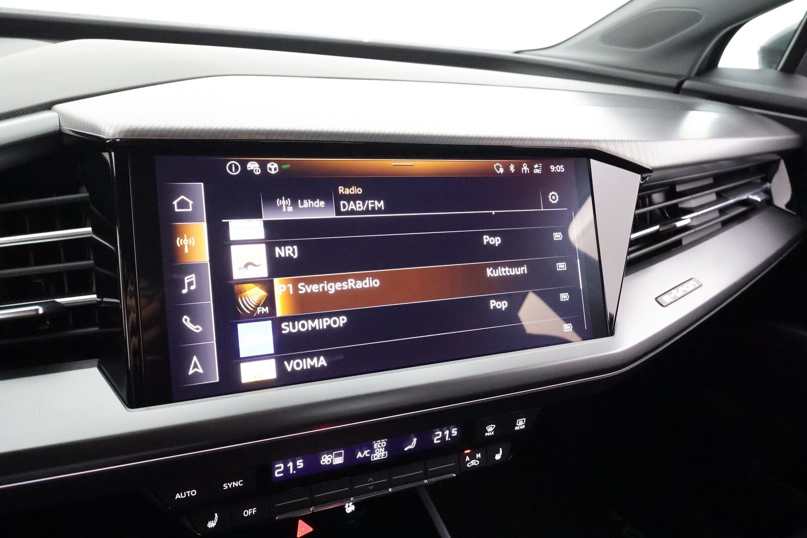 AUDI Q4 E-TRON 2023 50 E-Tron Quattro * ILP / Koukku / ACC / Matrix / Sportnahat / Navi / Keyless * - Merkkihuollot / Akku kuntotarkastettu SoH 93,1% / Kahdet renkaat aluvanteilla