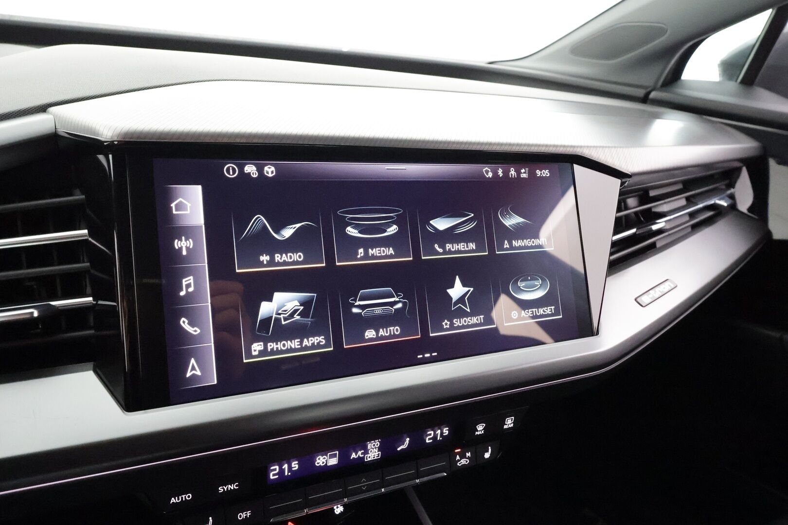 AUDI Q4 E-TRON 2023 50 E-Tron Quattro * ILP / Koukku / ACC / Matrix / Sportnahat / Navi / Keyless * - Merkkihuollot / Akku kuntotarkastettu SoH 93,1% / Kahdet renkaat aluvanteilla