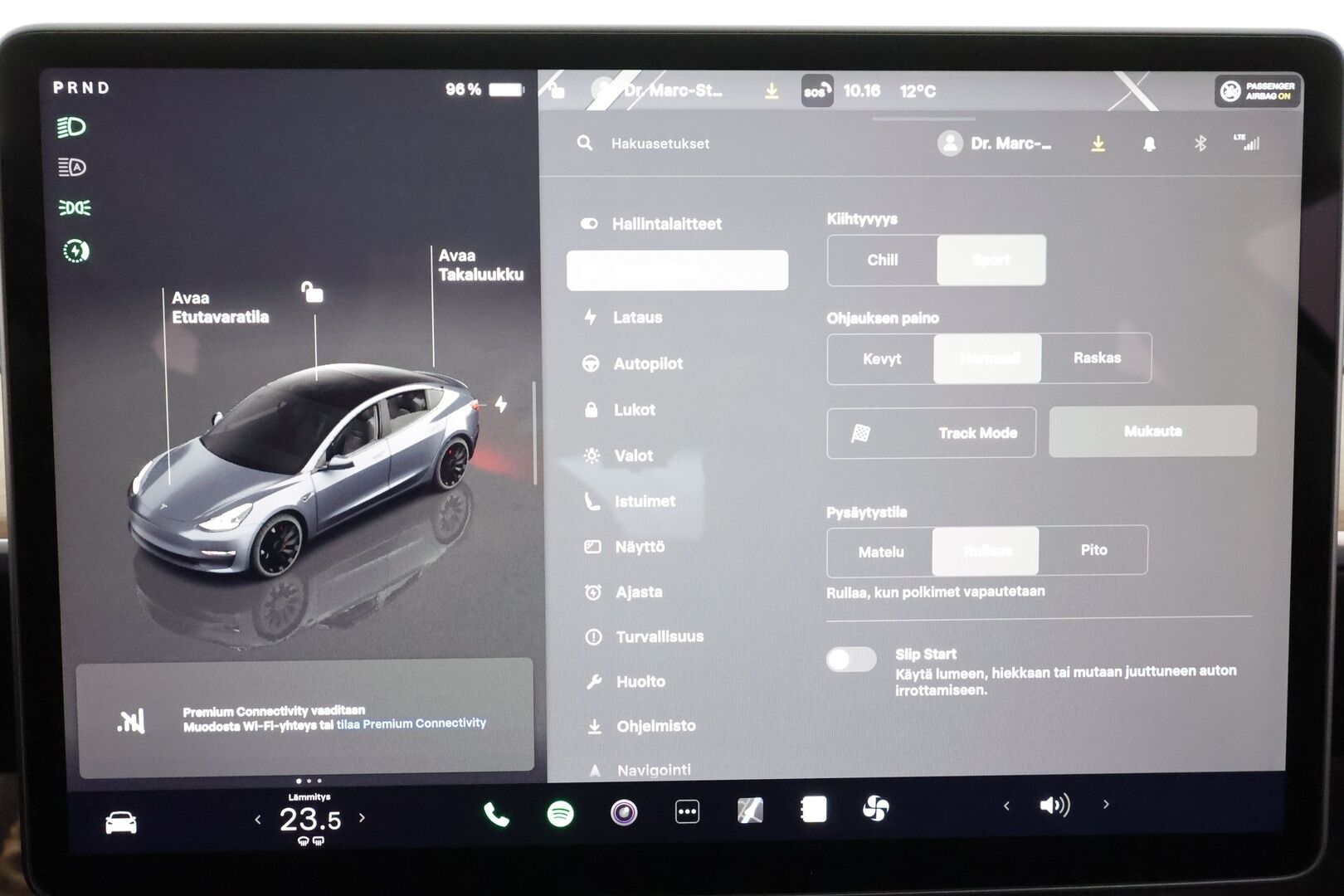 TESLA MODEL 3 2023 Performance * ILP / ACC / Lasikatto / Premium Audio / P.Kamera / Matrix-LED / Muistipenkki / Kaistavahti * - Akku kuntotarkastettu / 2x Latauskaapelit / Kahdet renkaat aluvanteilla