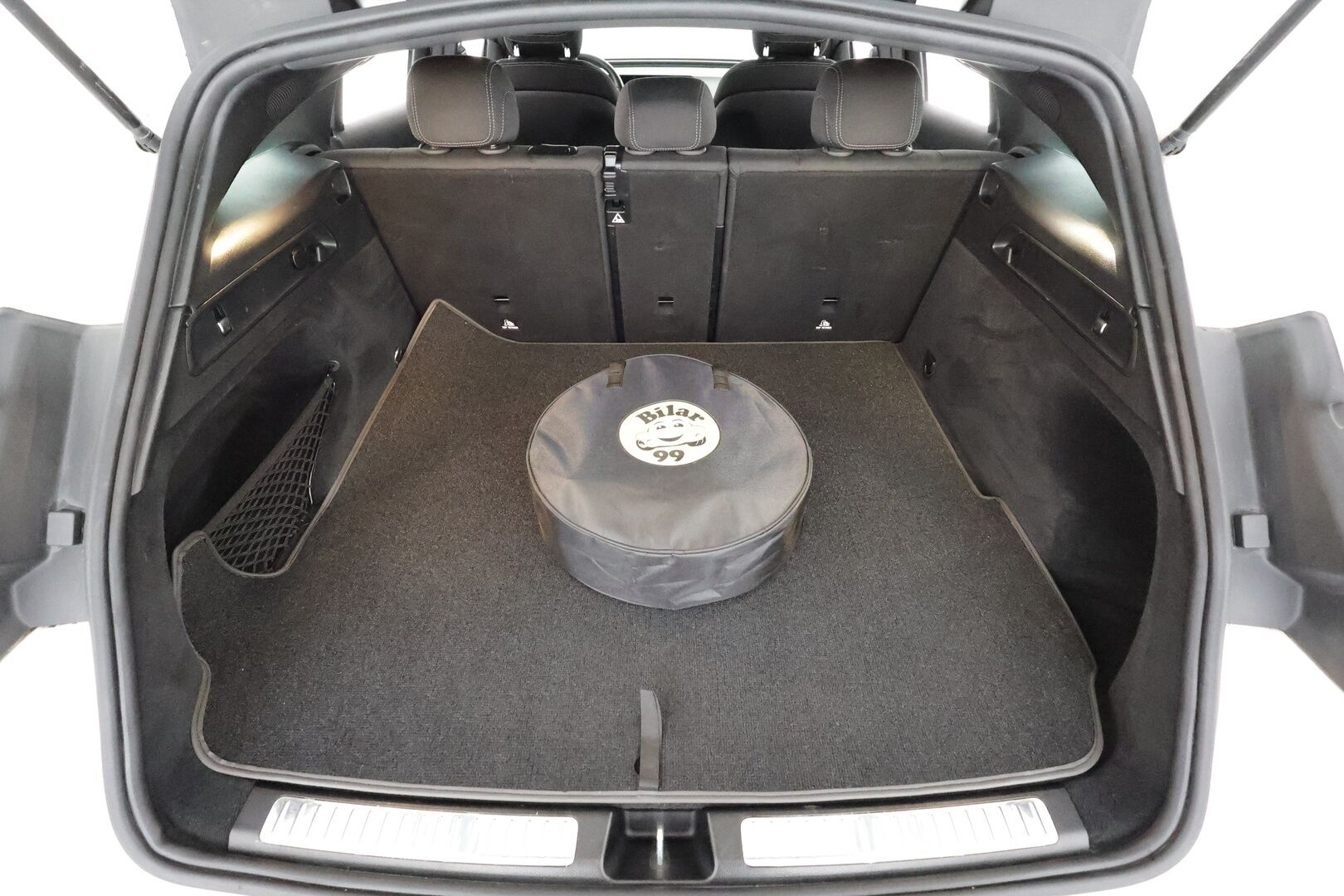 MERCEDES-BENZ EQC 2022 400 4Matic * Distronic+ / Koukku / P.kamera / Lisälämmitin /  Sporttipenkit / Widescreen / keyless * - Akku kuntotarkastettu SoH 97,3% / 2x Lataus / Kahdet Renkaat