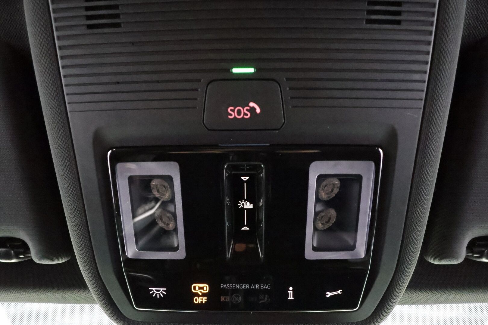 VOLKSWAGEN ID.4 2023 GTX Dual Motor AWD * HUD / Koukku / ILP / ACC / Matrix-LED / Koukku / Lasikatto / P.Kamera * - Hierovat Sportpenkit Muistilla / Merkkihuollot / Akku kuntotarkastettu / Kahdet renkaat aluvanteilla