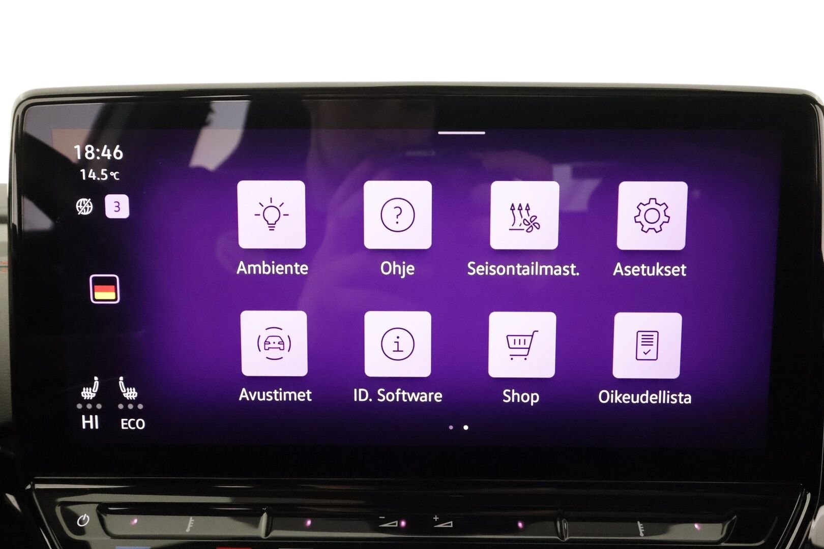 VOLKSWAGEN ID.4 2023 GTX Dual Motor AWD * HUD / Koukku / ILP / ACC / Matrix-LED / Koukku / Lasikatto / P.Kamera * - Hierovat Sportpenkit Muistilla / Merkkihuollot / Akku kuntotarkastettu / Kahdet renkaat aluvanteilla