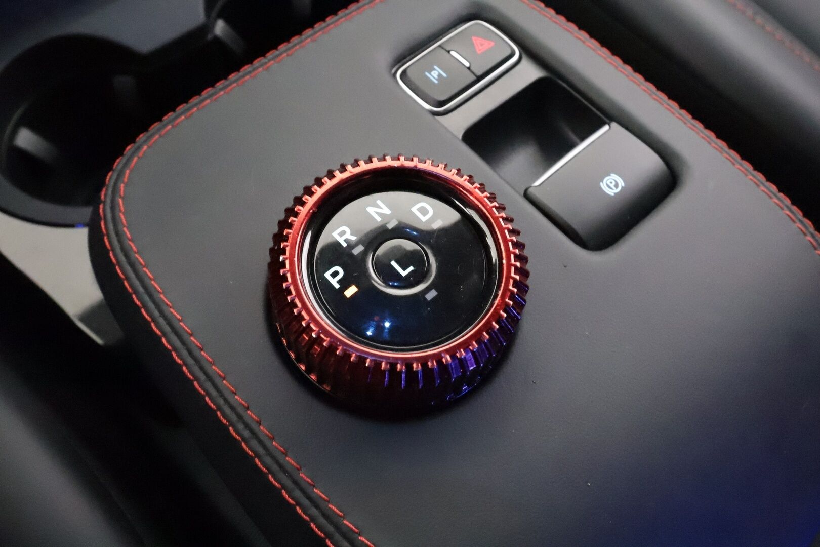 FORD MUSTANG MACH-E 2022 351hv AWD Premium * Koukku / ACC / B&O / Lasikatto / Muistipenkki / LED / 360 / Keyless * - Merkkihuollot / Kahdet renkaat aluvanteilla