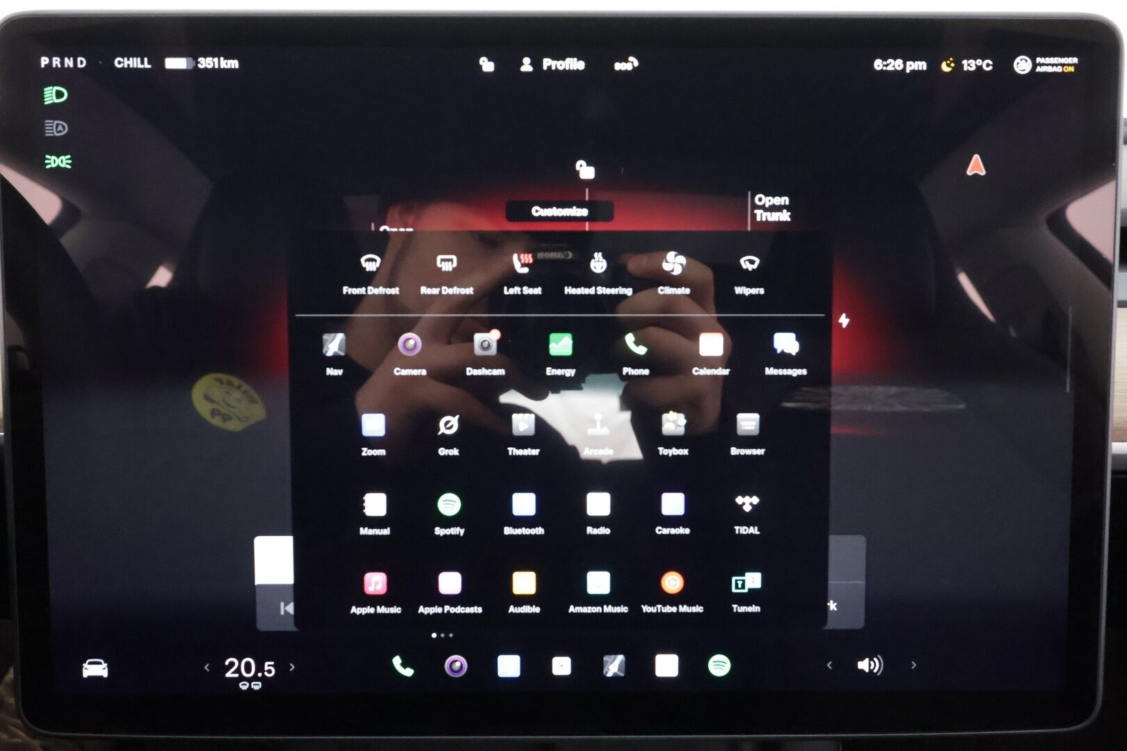 TESLA MODEL 3 2022 Performance Dual Motor * Alusta-sarja / ILP / P.kamera / Matrix LED / Premium Audio / Lasikatto / Mustat nahat * - Kahdet renkaat aluvanteilla