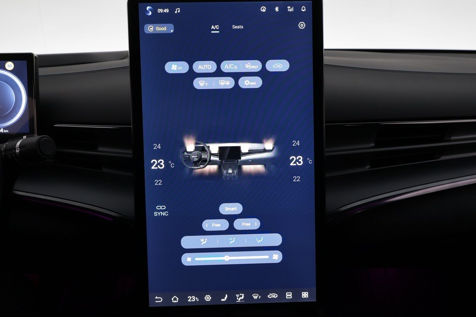 BYD SEAL 2024 Excellence AWD * ACC / 360° / ILP / Dynaudio / HUD / Lasikatto / Ilmastoidut nahat / Keyless / Navi / LED * - Kahdet renkaat aluvanteilla