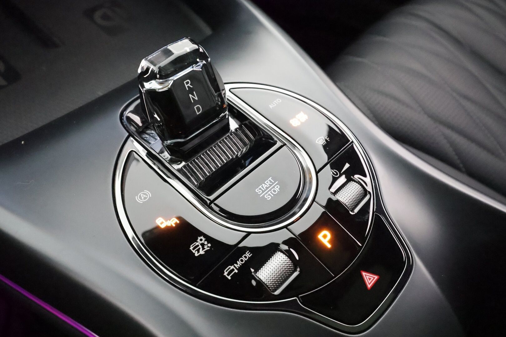 BYD SEAL 2024 Excellence AWD * ACC / 360° / ILP / Dynaudio / HUD / Lasikatto / Ilmastoidut nahat / Keyless / Navi / LED * - Kahdet renkaat aluvanteilla