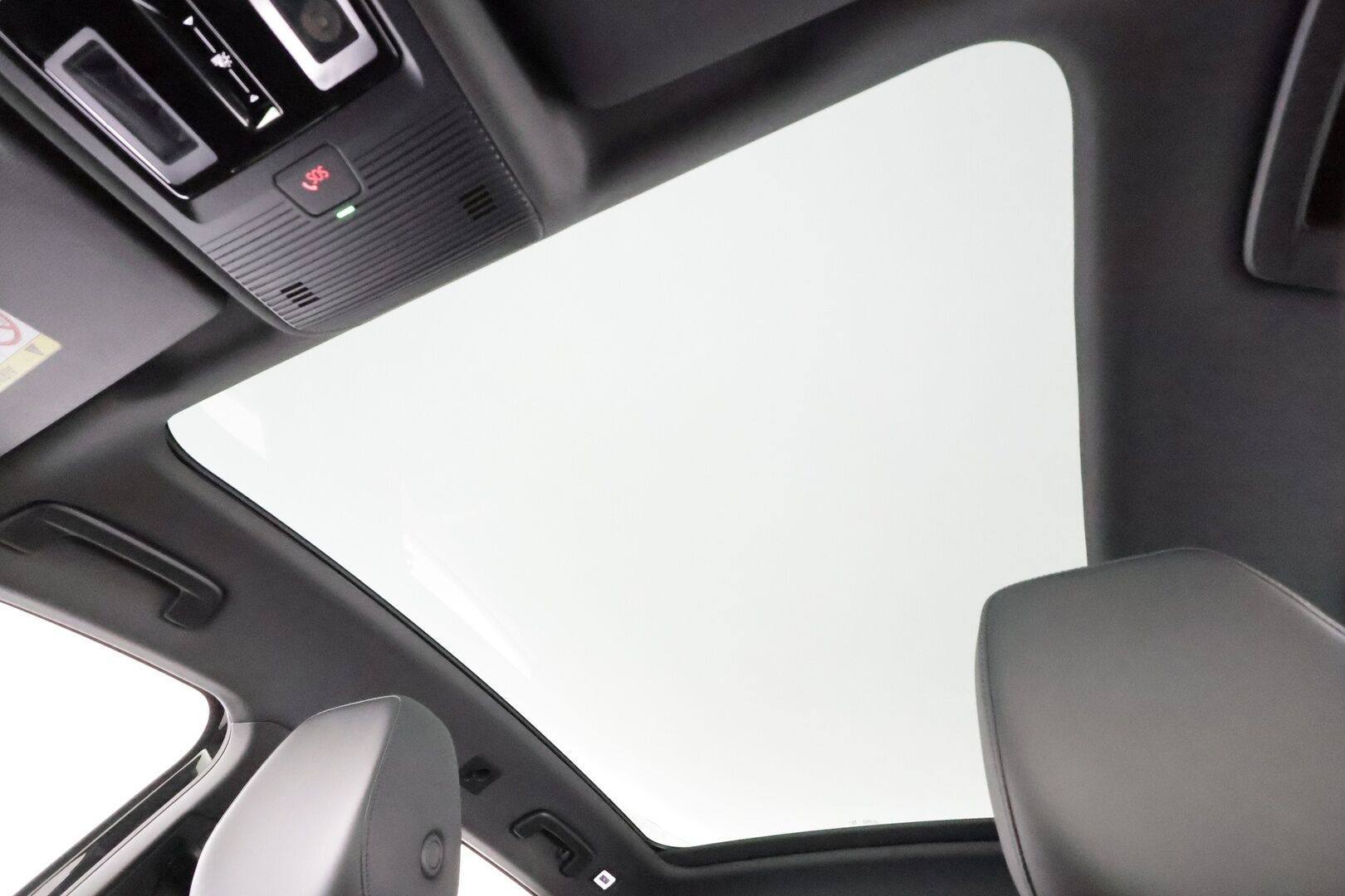 VOLKSWAGEN ID.4 2023 GTX Dual Motor AWD  * ACC / 360° / ILP / Lasikatto / IQ.Light / Koukku / Sähköluukku / Keyless / Navi *