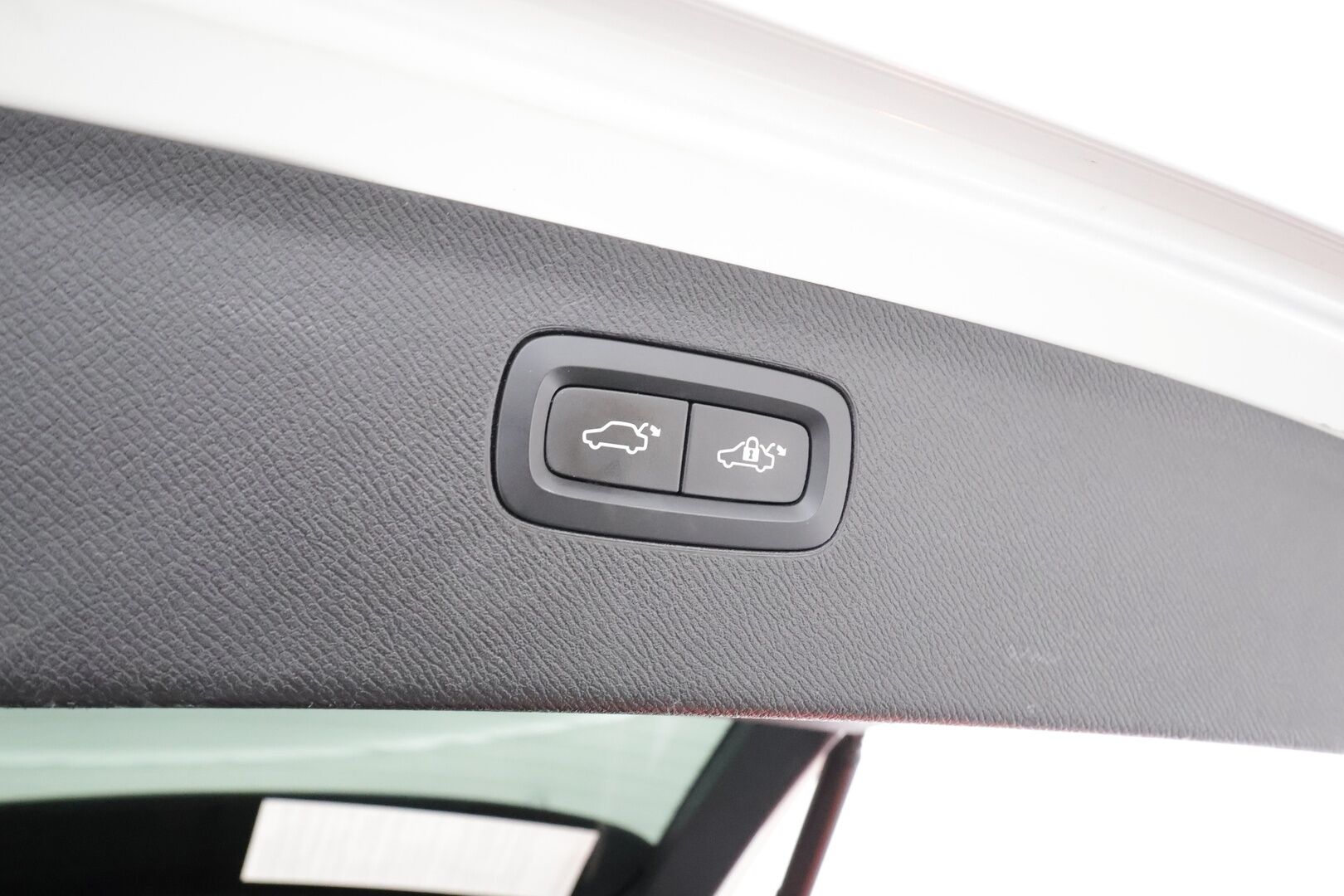 Volvo XC90 2016 D5 AWD Inscription aut 7-P * HUD / Webasto / Koukku / ACC / Full-LED / 360 / Sportnahat Muistilla / Navi / Keyless * - Ei AdBlue / 2x vanteet / Huippuvarusteltu / Viimeisin huolto 1/2026 - HULLUT AVAJAISHULINAT KORKOTARJOUS 3,29 %