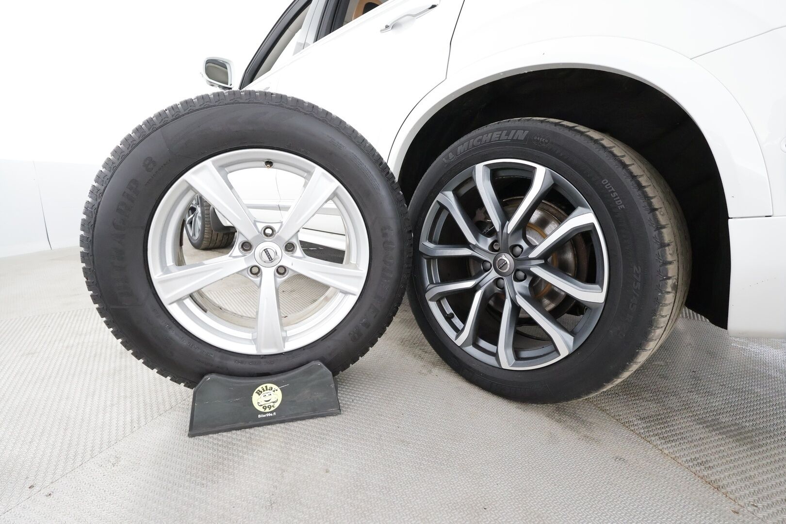 Volvo XC90 2016 D5 AWD Inscription aut 7-P * HUD / Webasto / Koukku / ACC / Full-LED / 360 / Sportnahat Muistilla / Navi / Keyless * - Ei AdBlue / 2x vanteet / Huippuvarusteltu / Viimeisin huolto 1/2026 - HULLUT AVAJAISHULINAT KORKOTARJOUS 3,29 %