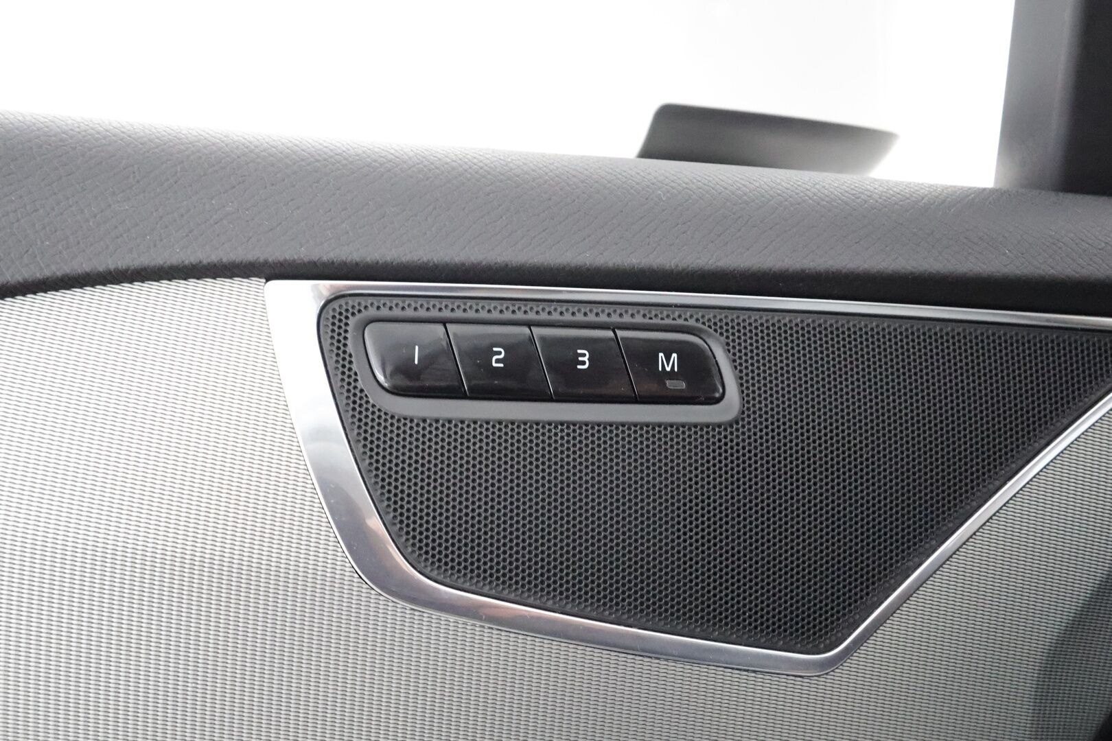 Volvo XC90 2016 D5 AWD Inscription aut 7-P * HUD / Webasto / Koukku / ACC / Full-LED / 360 / Sportnahat Muistilla / Navi / Keyless * - Ei AdBlue / 2x vanteet / Huippuvarusteltu / Viimeisin huolto 1/2026 - HULLUT AVAJAISHULINAT KORKOTARJOUS 3,29 %