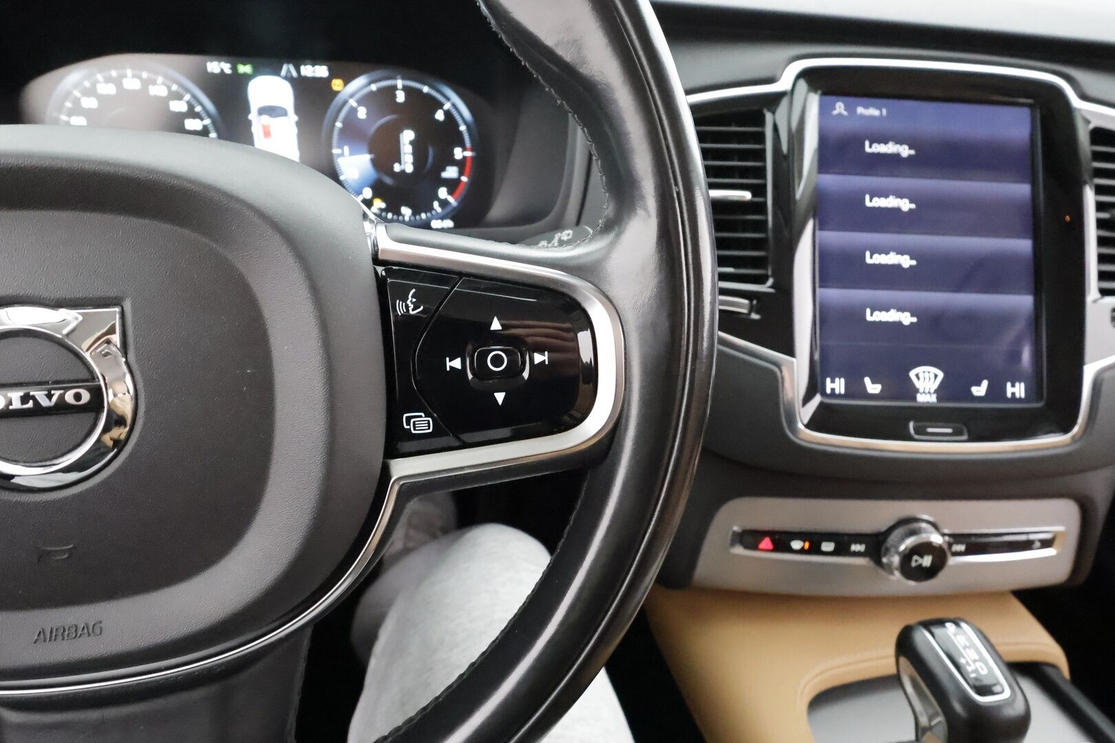 Volvo XC90 2016 D5 AWD Inscription aut 7-P * HUD / Webasto / Koukku / ACC / Full-LED / 360 / Sportnahat Muistilla / Navi / Keyless * - Ei AdBlue / 2x vanteet / Huippuvarusteltu / Viimeisin huolto 1/2026 - HULLUT AVAJAISHULINAT KORKOTARJOUS 3,29 %