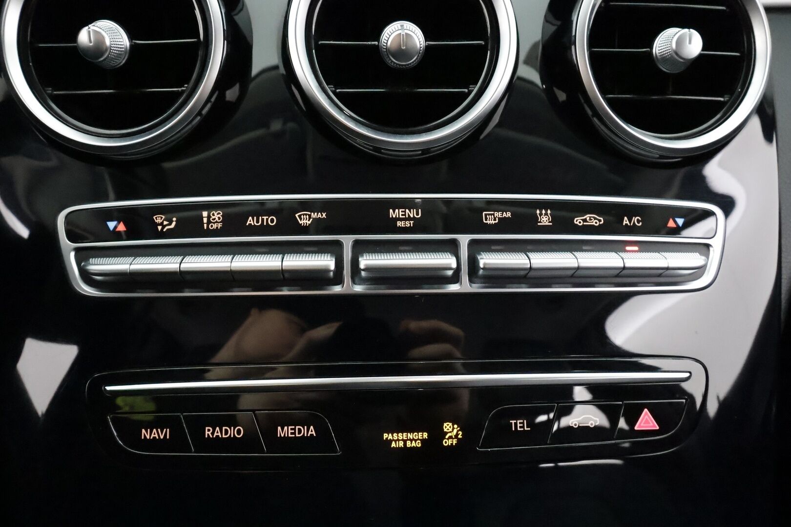 MERCEDES-BENZ C 2019 220 d T A Business * Webasto / Multibeam / P.kamera / Sportpenkit / Vakkari / Facelift * - Kahdet renkaa ja vanteet! - HULLUT AVAJAISHULINAT KORKOTARJOUS 3,29 %