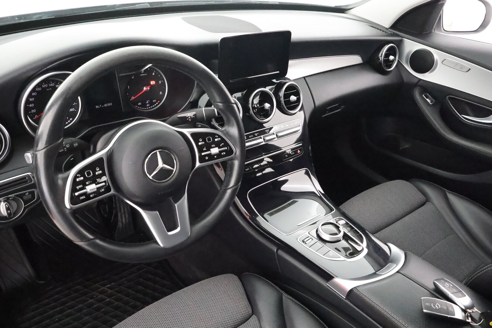 MERCEDES-BENZ C 2019 220 d T A Business * Webasto / Multibeam / P.kamera / Sportpenkit / Vakkari / Facelift * - Kahdet renkaa ja vanteet! - HULLUT AVAJAISHULINAT KORKOTARJOUS 3,29 %