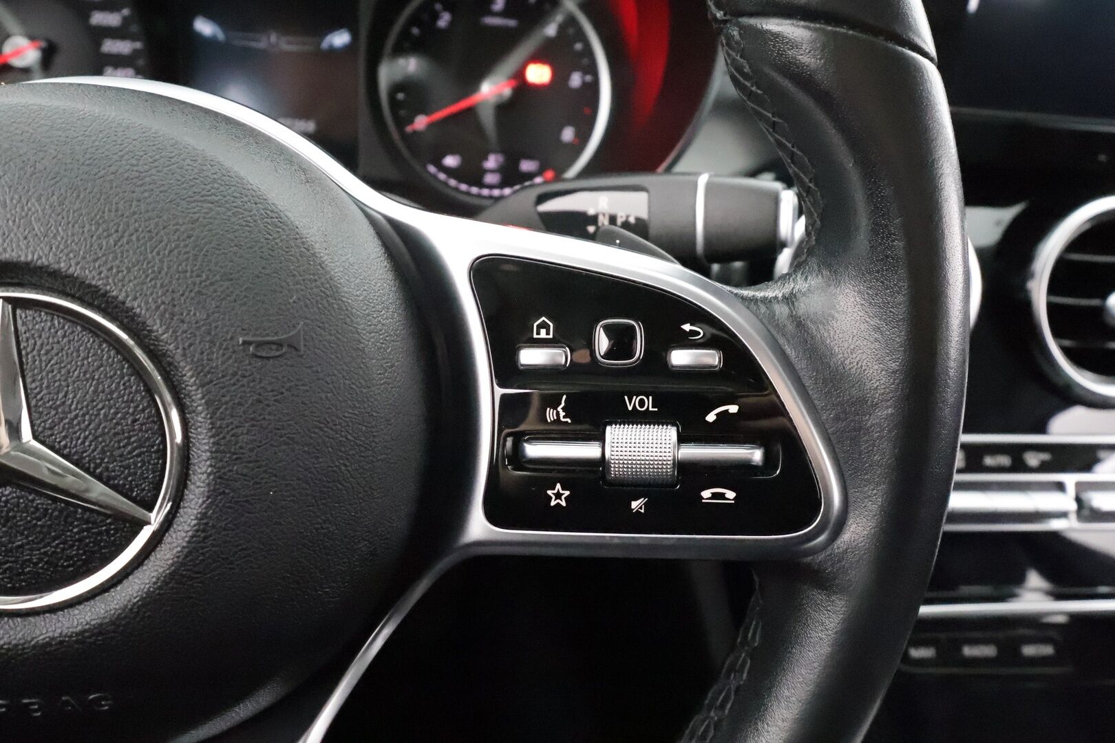 MERCEDES-BENZ C 2019 220 d T A Business * Webasto / Multibeam / P.kamera / Sportpenkit / Vakkari / Facelift * - Kahdet renkaa ja vanteet! - HULLUT AVAJAISHULINAT KORKOTARJOUS 3,29 %