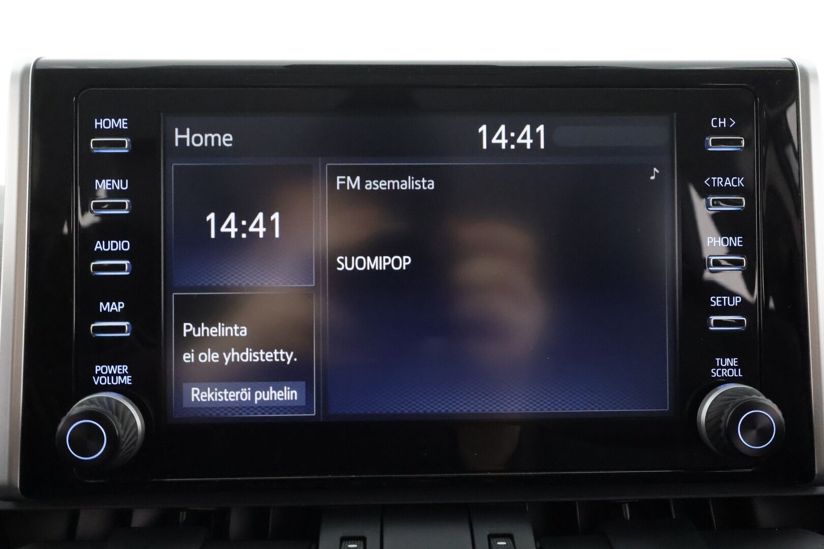 TOYOTA RAV4 2020 2.5 Hybrid AWD-i Premium * Koukku / ACC / LED / 360° / Ilmastoitu Muistipenkki / Kaistavahti / Keyless * - Kahdet renkaat aluvanteilla / Hyvin huollettu! - HULLUT AVAJAISHULINAT KORKOTARJOUS 3,29 %