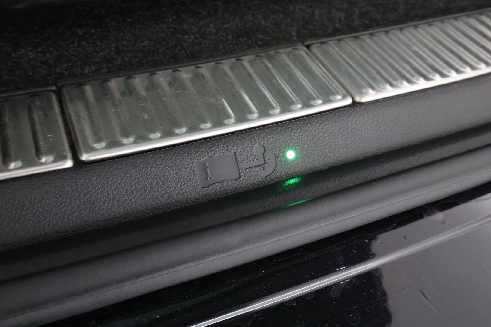 SKODA SUPERB 2021 Combi 1,5 TSI ACT Style - Webasto | Koukku | ACC | Matrix-LED | Canton | Muistipenkki | Kaistavahti | KeylessKahdet renkaat aluvanteilla | Hyvin huollettu