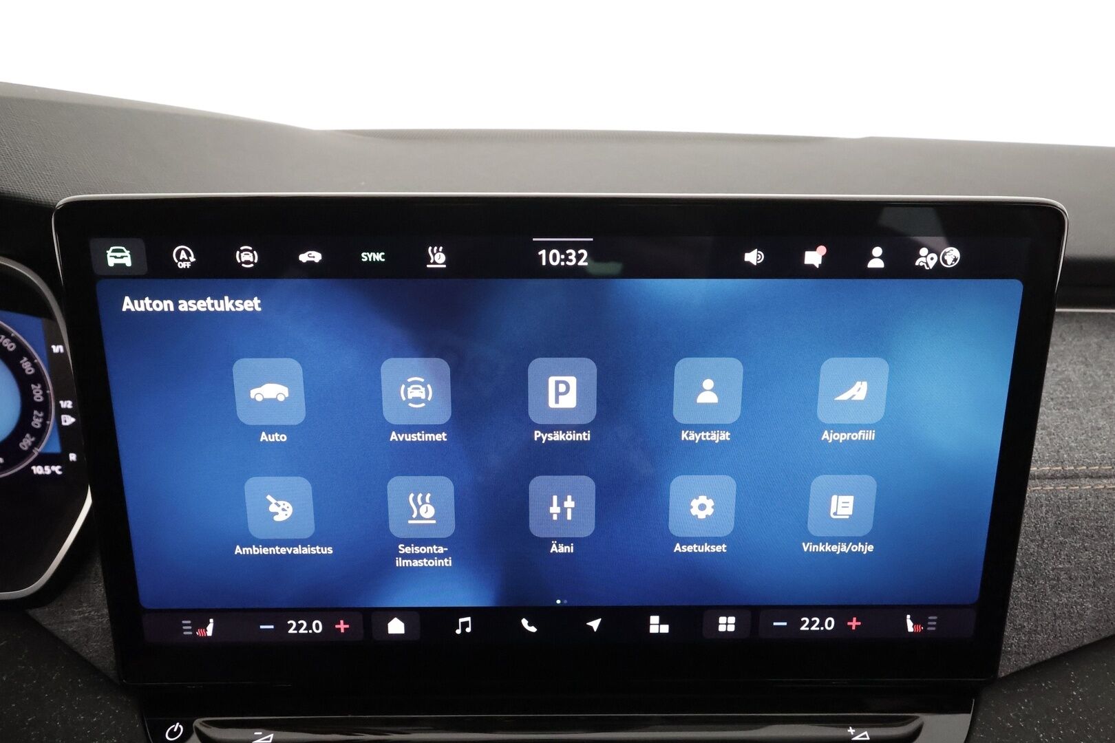 SKODA OCTAVIA 2025 Combi 2.0 TDI 150 Tour DSG * Webasto / Koukku / ACC / Matrix-LED / 360 / Muistipenkit / Navi / Keyless * - Merkkihuollettu